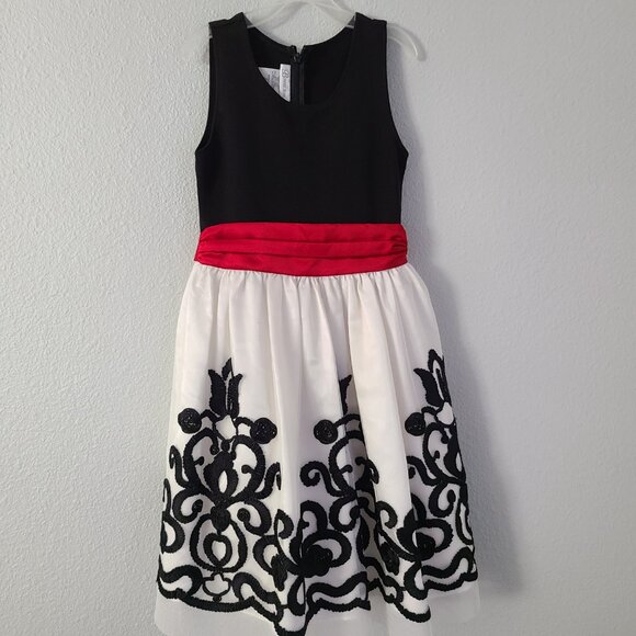 Bonnie Jean Girls Holiday Dress Black White & Red Embroidered Size 10 - Picture 3 of 13